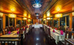 Garden Bay Legend Cruise-Restaurant