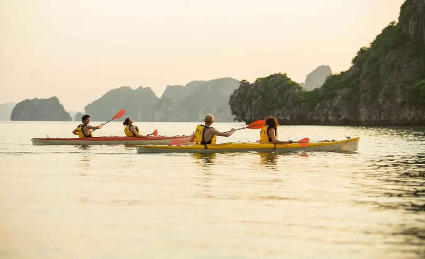 Dragon Pearl - Kayaking