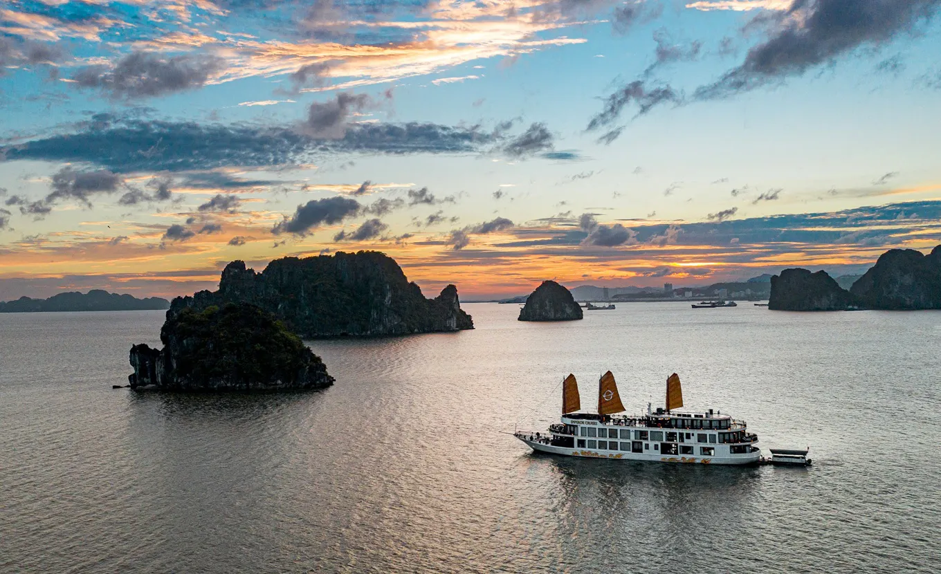 Emperor Cruises Halong Bay