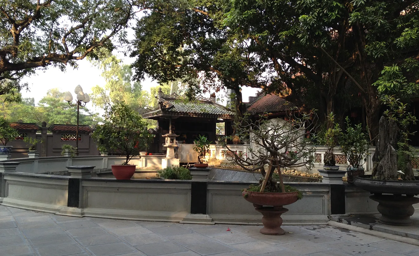 Hanoi - Ha Pagoda