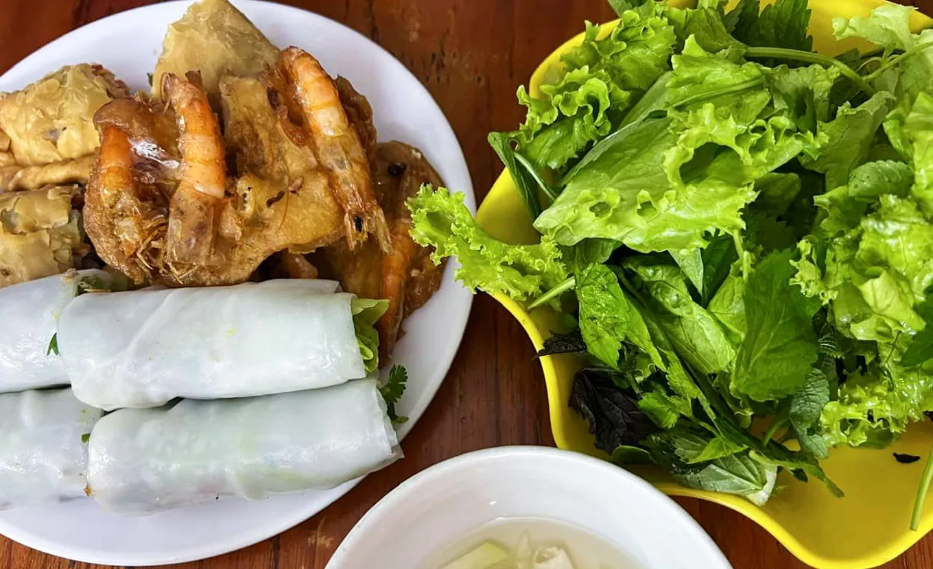 Hanoi Vespa Adventures Food