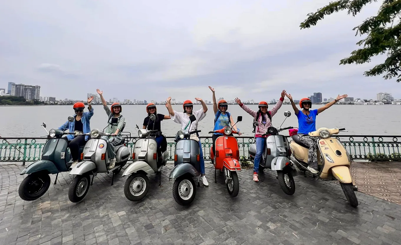 Hanoi Vespa Adventures